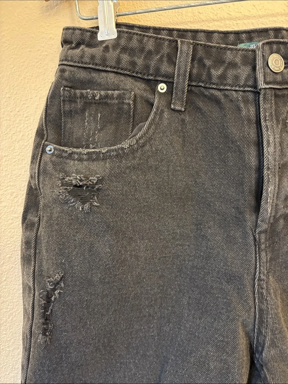NEW! wild fable Size 6/28 High-Rise Black Frayed-Hem Denim Bermuda Shorts Jorts